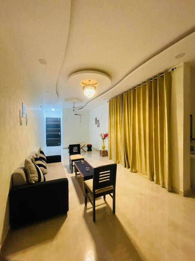 Atulyam Stays Sushant Golf City Lucknow Exterior photo