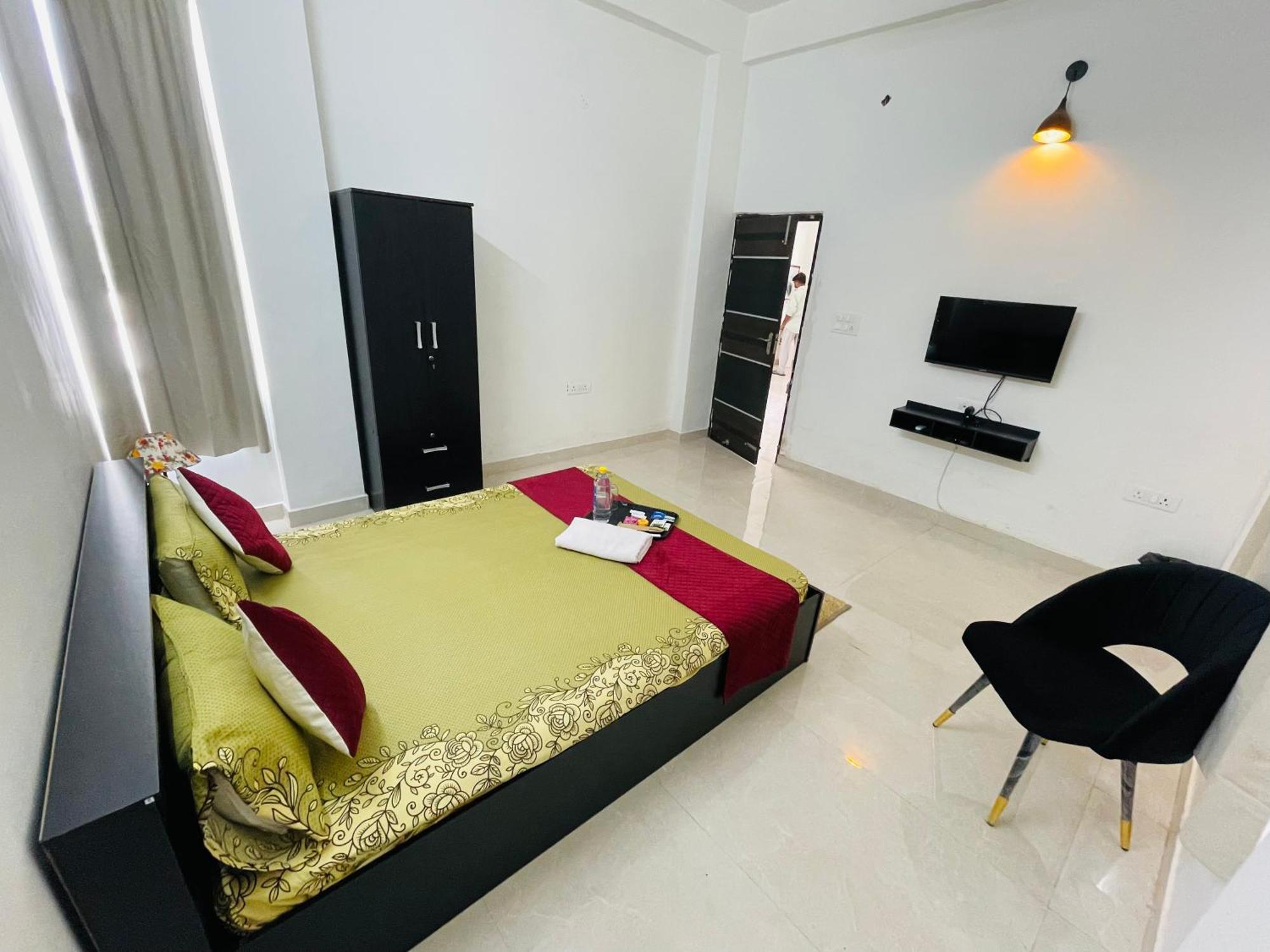 Atulyam Stays Sushant Golf City Lucknow Exterior photo